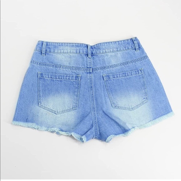 NWT distressed shorts - Picture 5 of 11